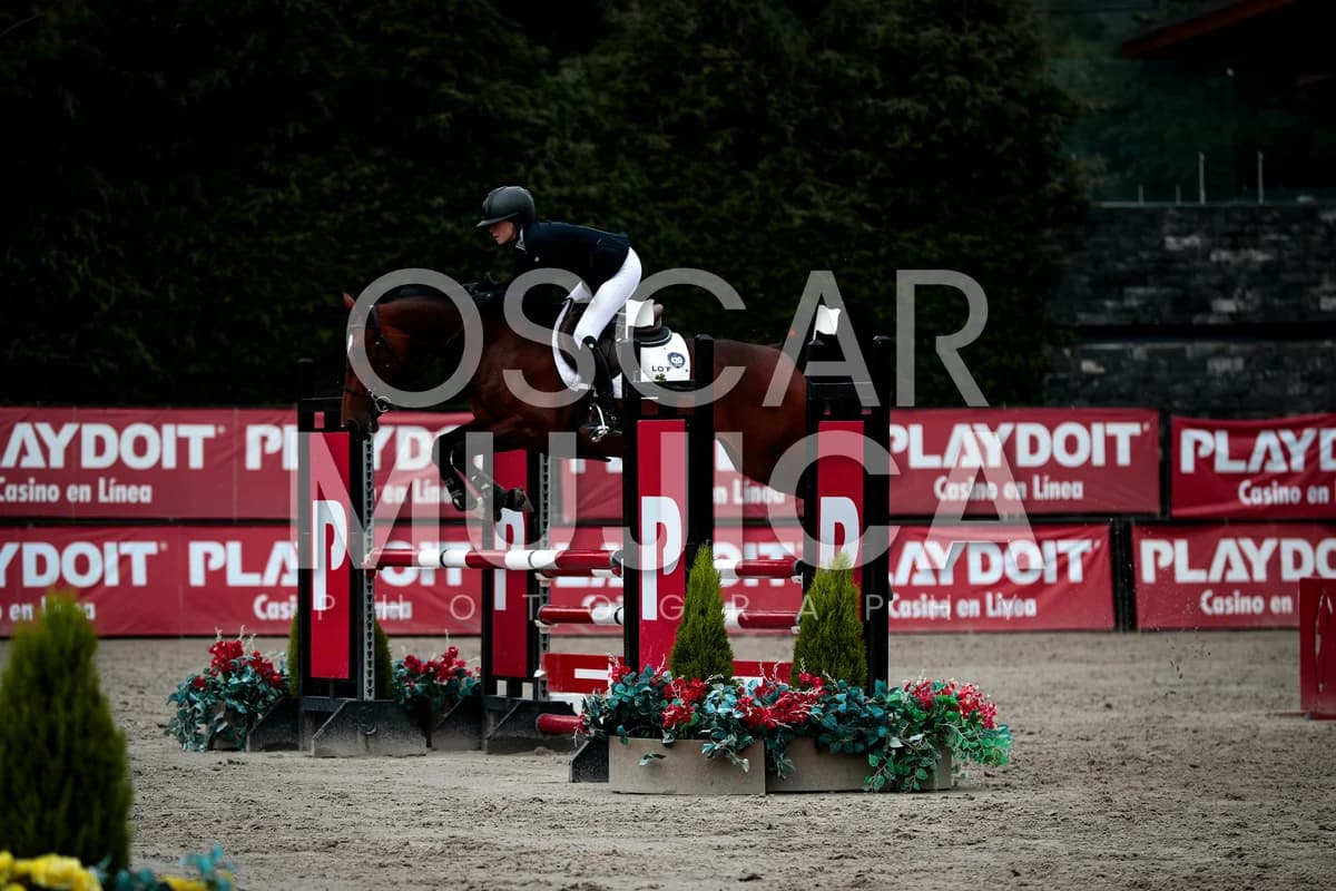LORENZA OFARRIL
