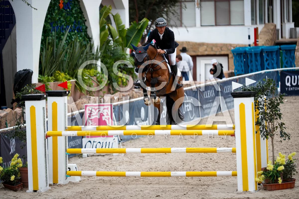 CRISTIAN LOPEZ