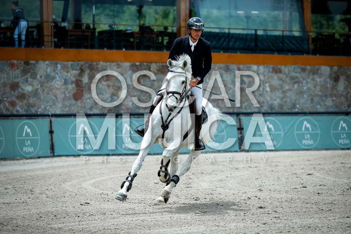 CHRISTIAN LOPEZ